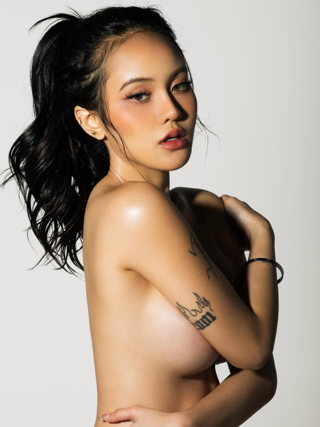 Chinnipha khlaichans Photo #6