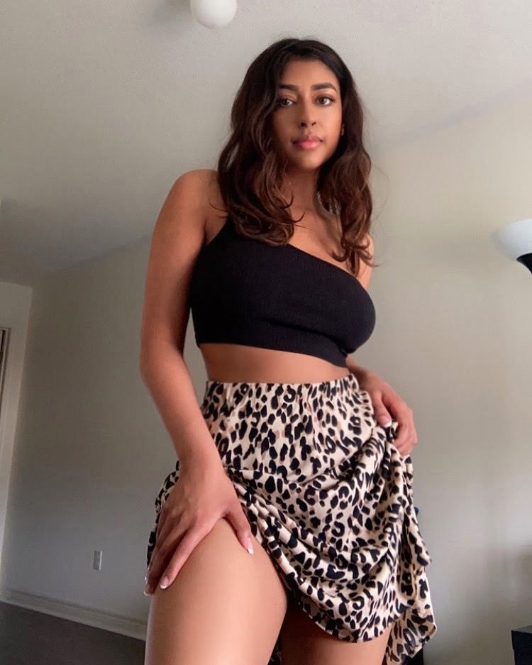 Yasminewithaz Photo #6