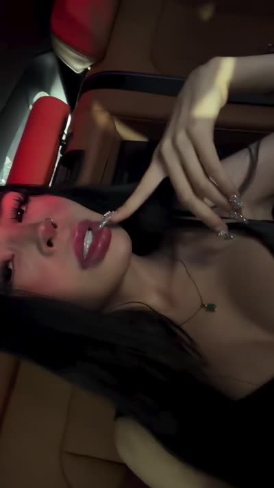 Mariana Grimaldi Video #23