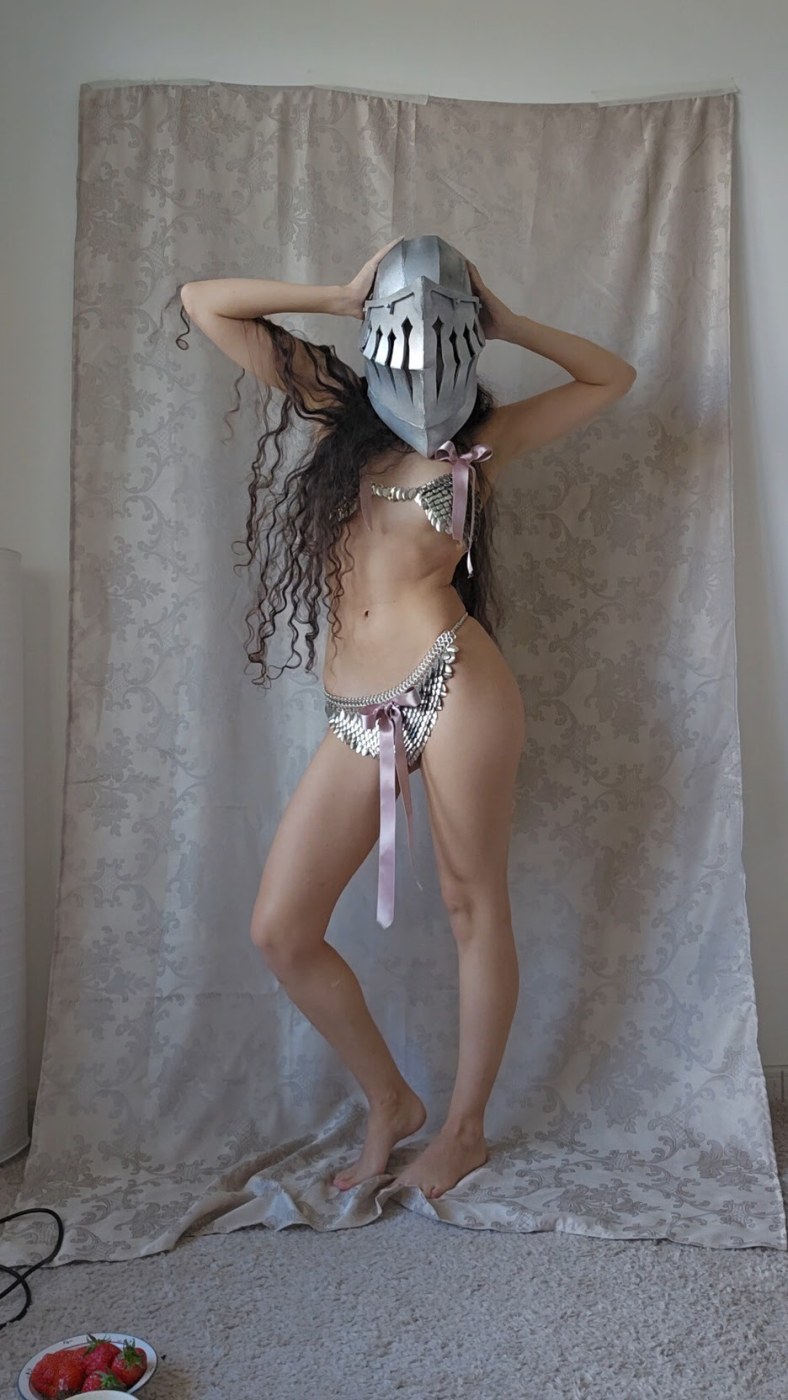 Luna Myosotis Photo #10