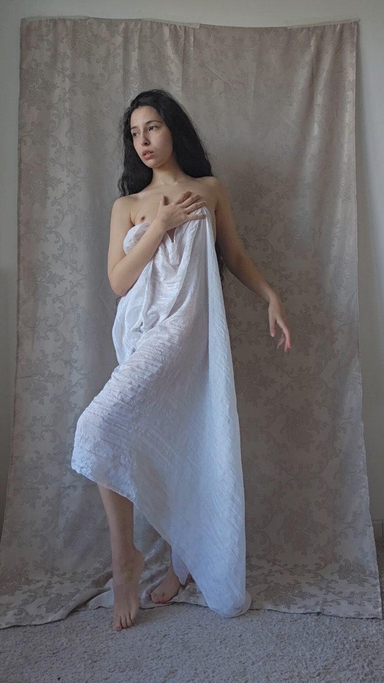 Luna Myosotis Photo #16