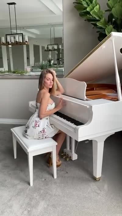 Kimmy Granger Post #79