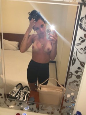 Georgia Hassarati Photo #14