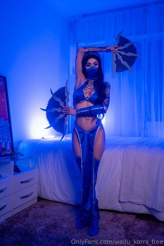 Hannah Korra Photo #4