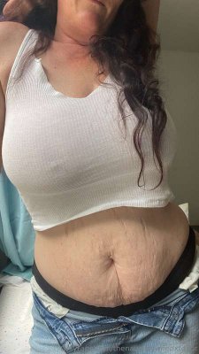 thenaughtywifenxtdoor Photo #26