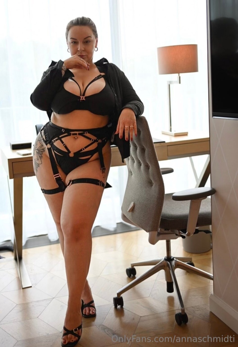 Anna Schmidt Photo #45