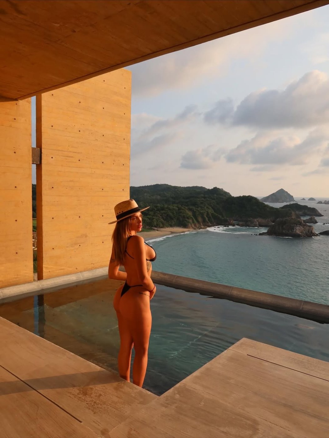 Antonella Mantovano Photo #53