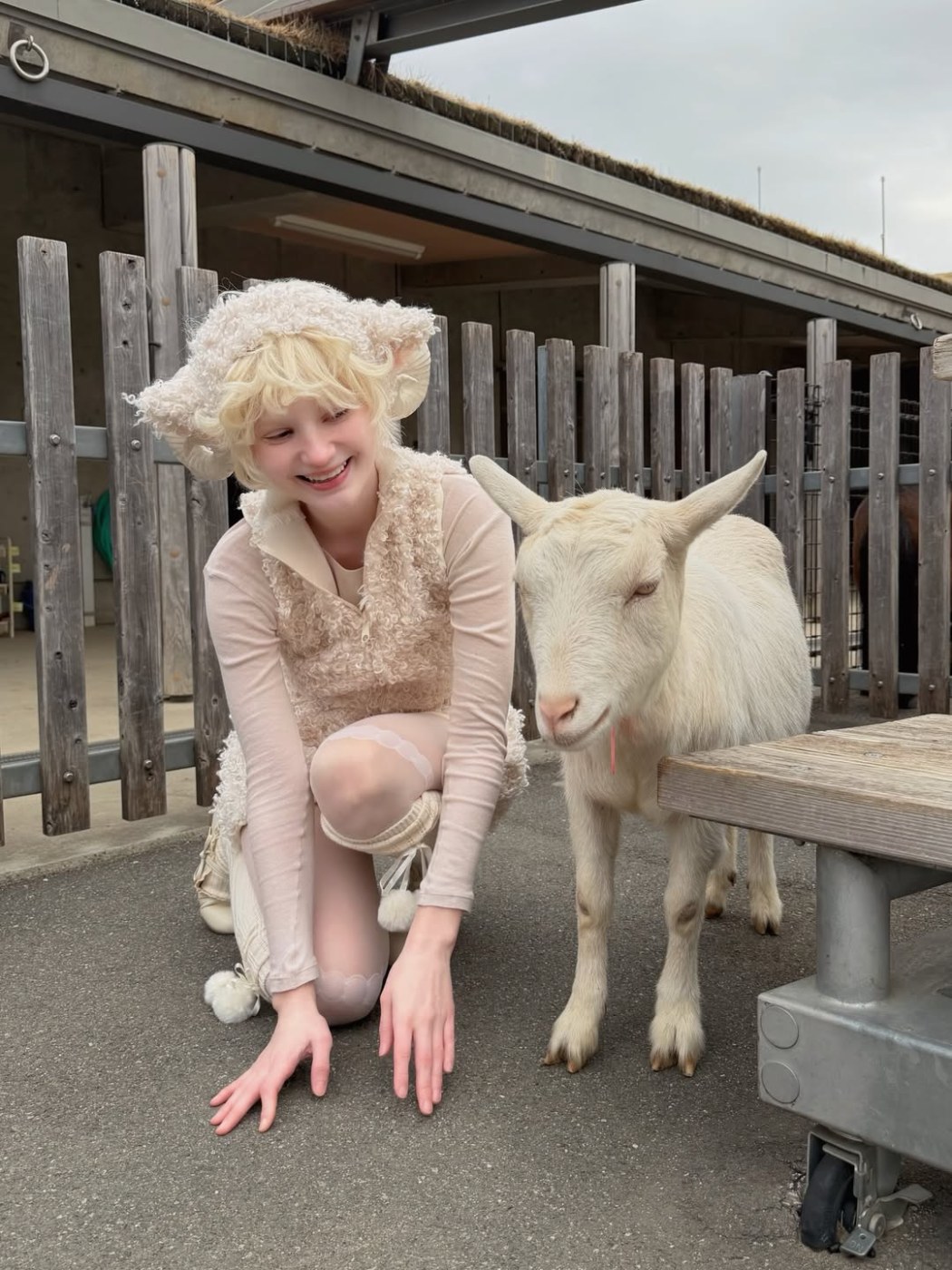 Catiescos Photo #119