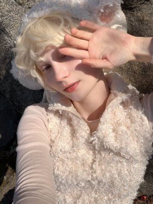 Catiescos Photo #116