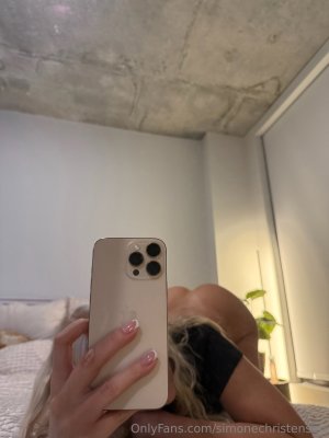 Simone Christensen Post #28
