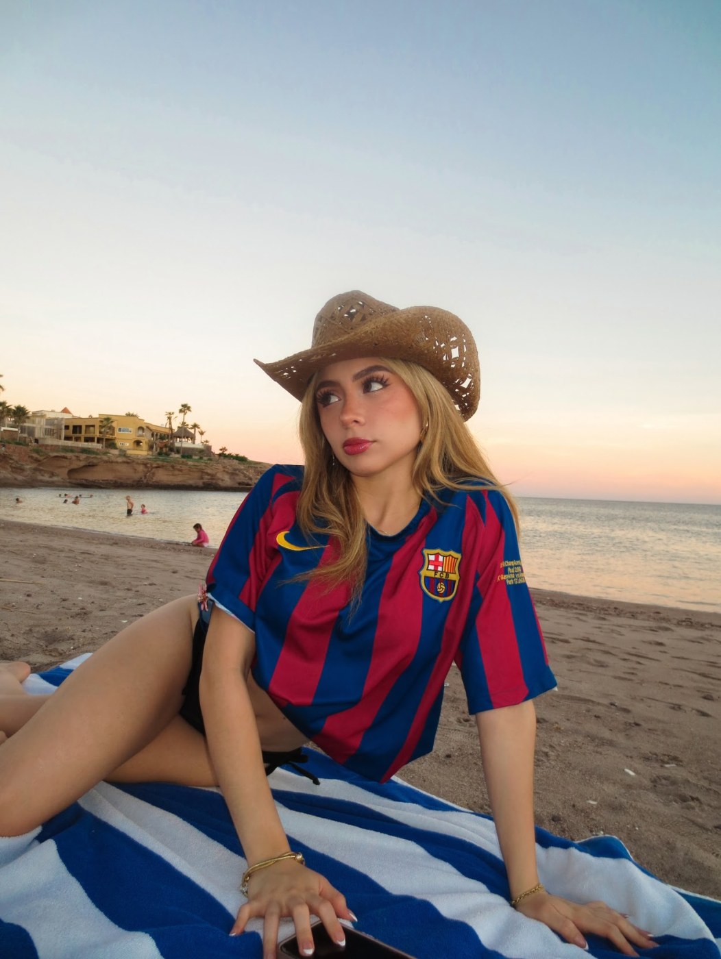 Karen Torres Photo #45