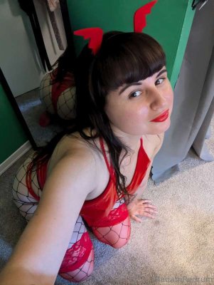 madamredrum Photo #19