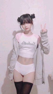 Shayri May Photo #67