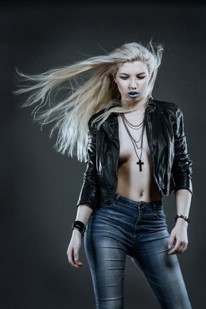 Avoliahkim Ayna Photo #3