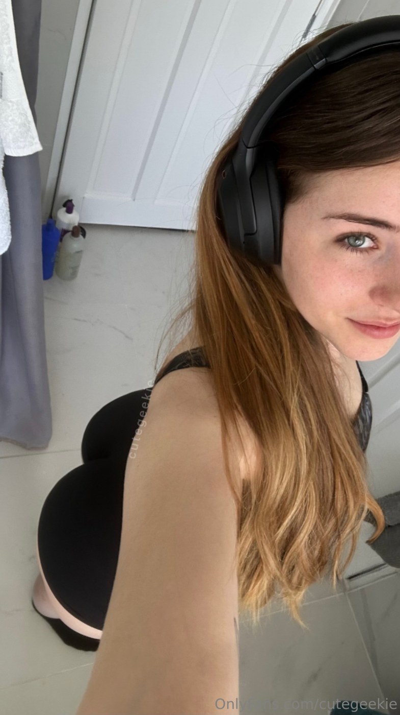 Cutegeekie Photo #859