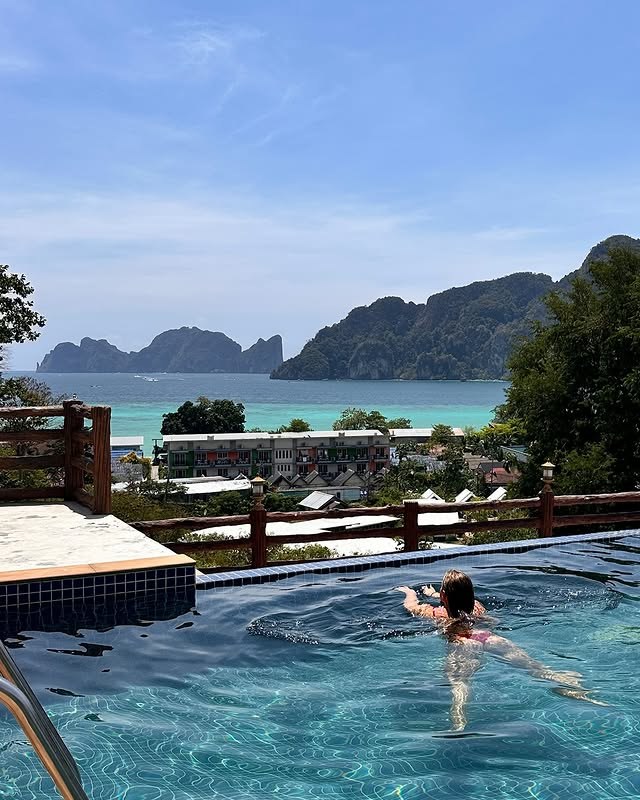 alexaaurban Photo #9