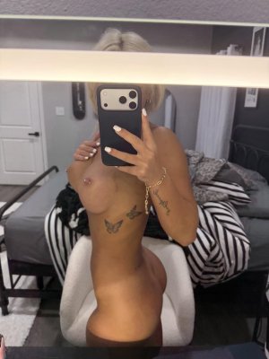 Lexii Violett Photo #15