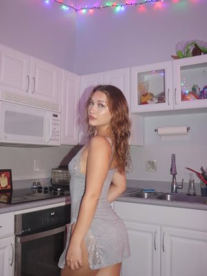 Halia Beamer Photo #50