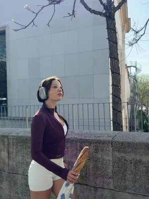 Leyla Afshonkar Photo #39