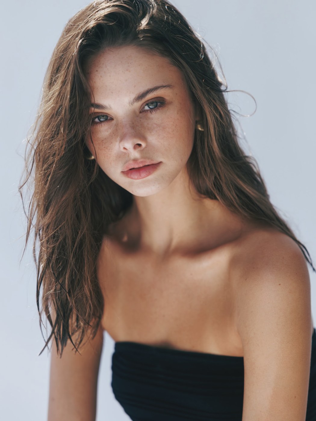 Meika Woollard Photo #78