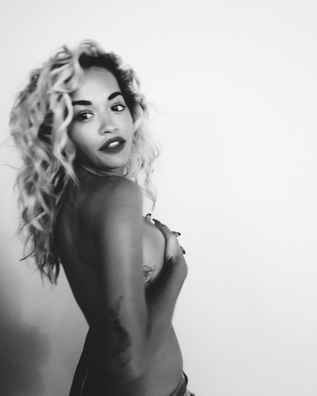 Rita Ora Photo #4
