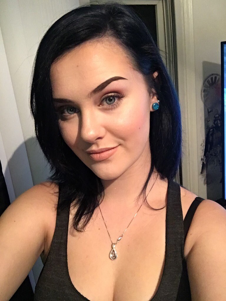 Clara Babylegs Photo #4