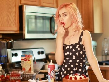 Clara Babylegs Photo #20