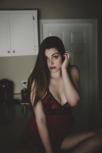 Ally Hardesty Photo #183