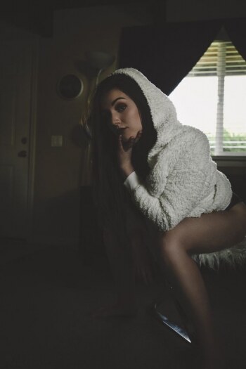 Ally Hardesty Photo #216