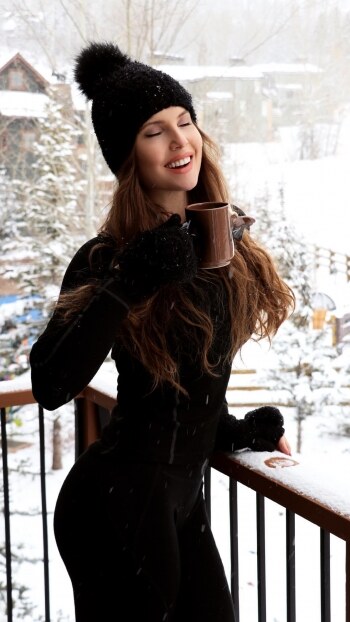 Amanda Cerny Photo #26