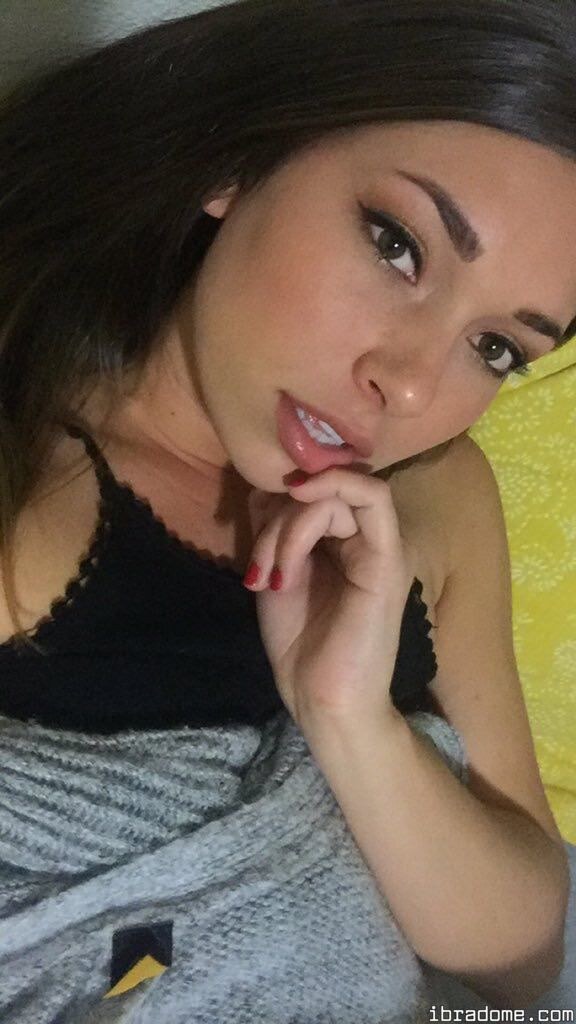 Erin Ashford Photo #119