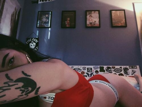 Lydiagh0st Photo #13