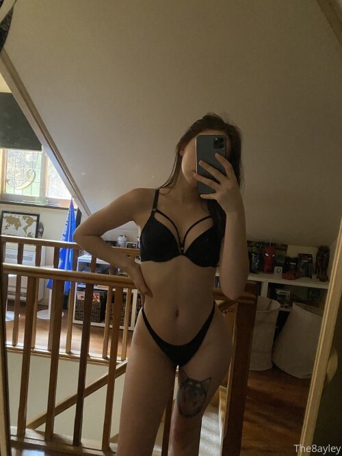 the8ayley Photo #1