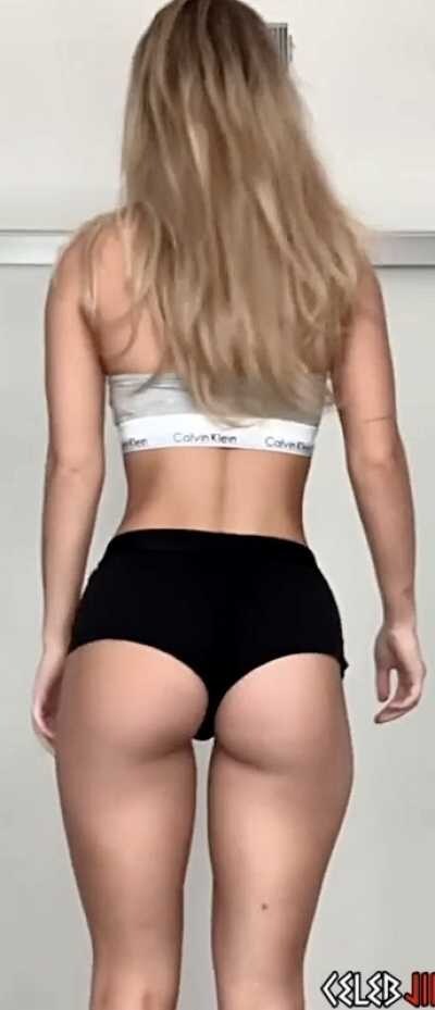 Daisy Keech Photo #148