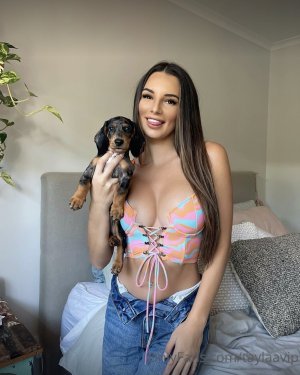 Taylaa Perrin Photo #39