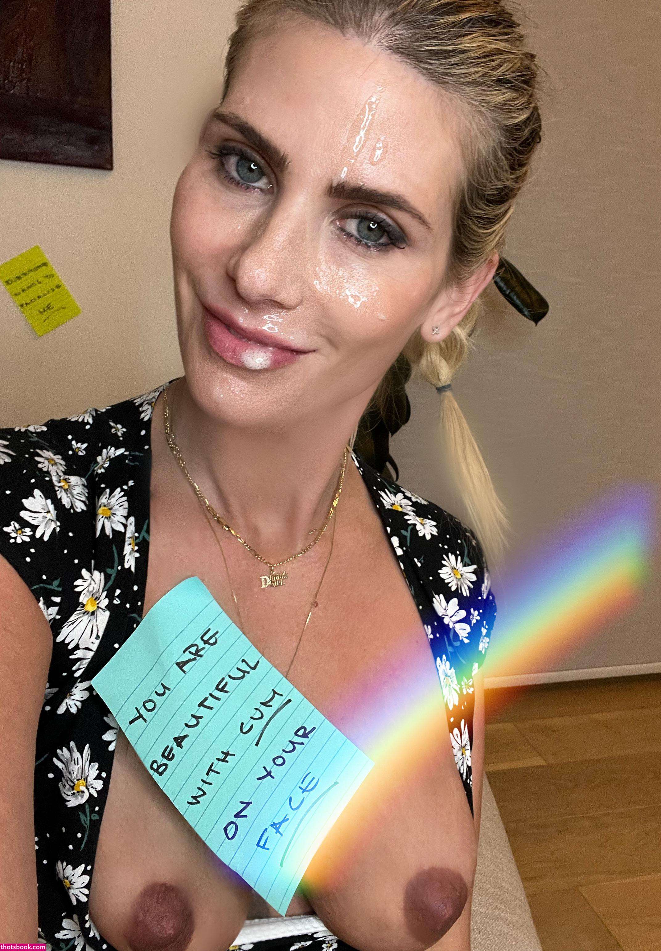 Roslynlevy Photo #35