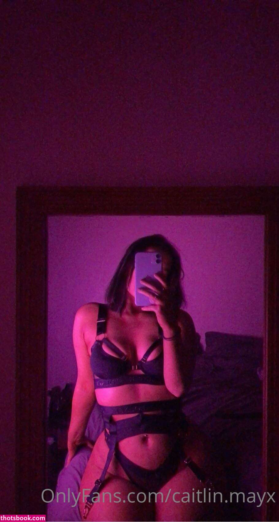 caitlinmayx Photo #9