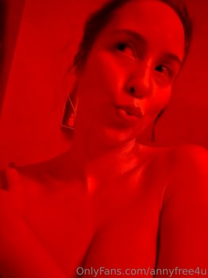 allaboutanny Photo #13