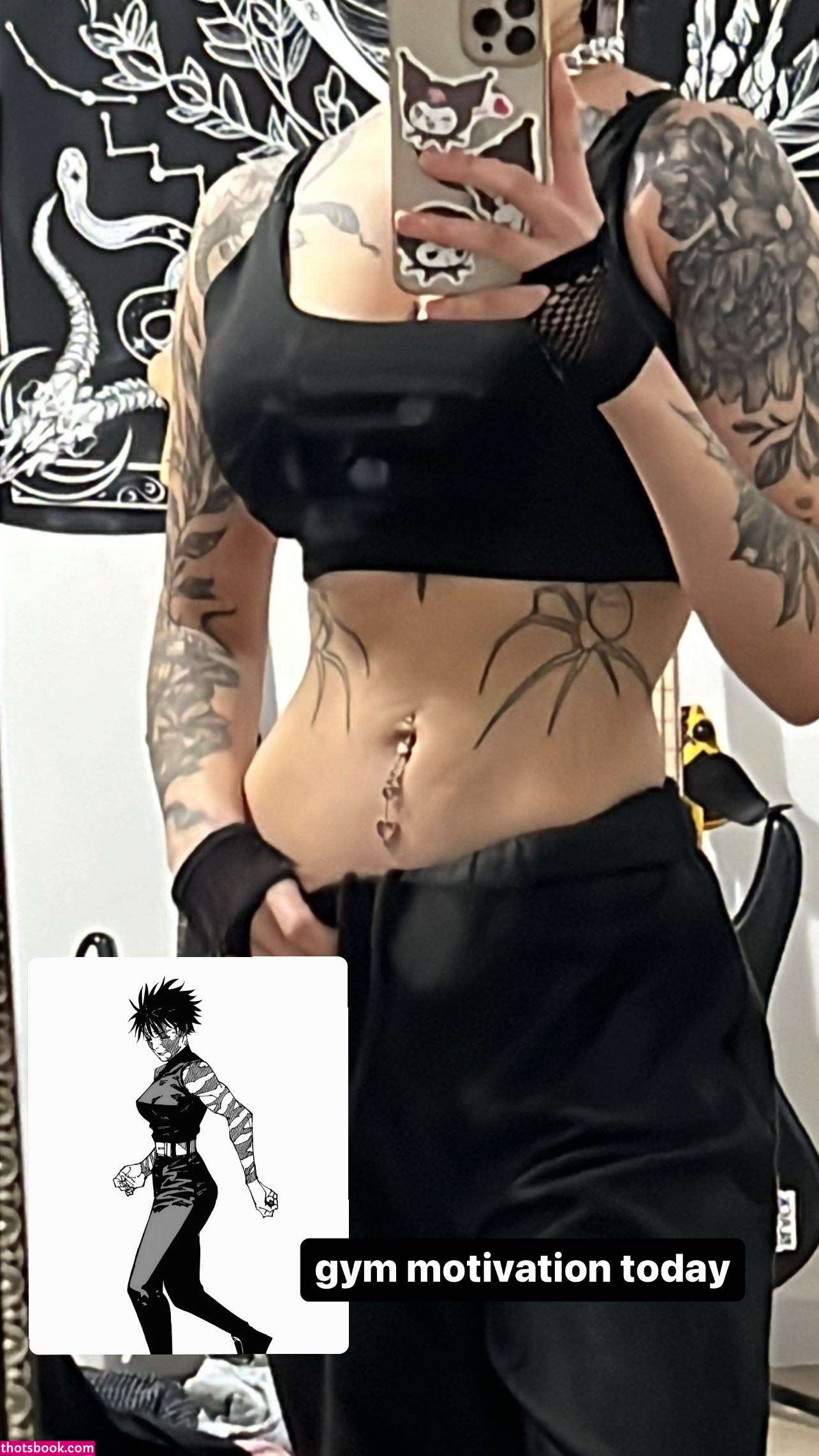 Redroomromance Photo #22