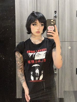 Redroomromance Photo #24