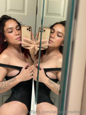 Latinaphroditeee Photo #34