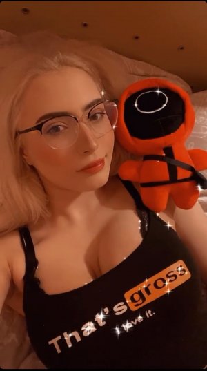 Athena Cosplay Photo #4