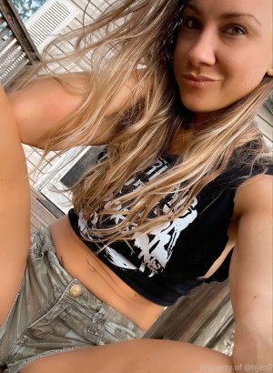 Huntress Jen Photo #81