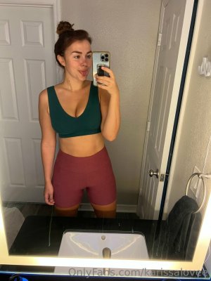 Karissaeats Photo #34