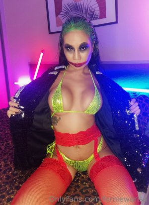 Fernie Warisa Photo #18