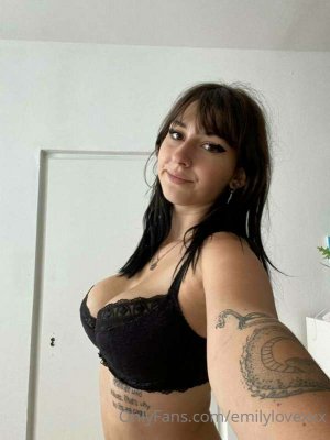 Emilylovexxx Photo #49