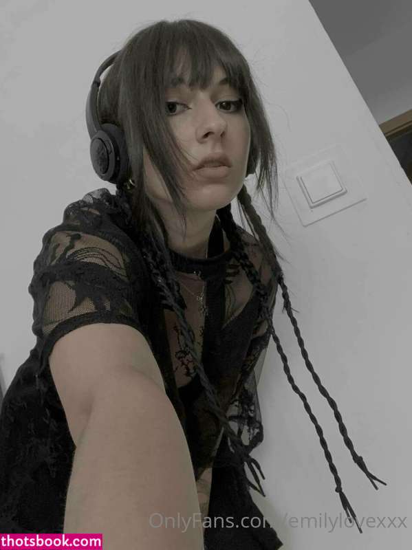 Emilylovexxx Photo #52