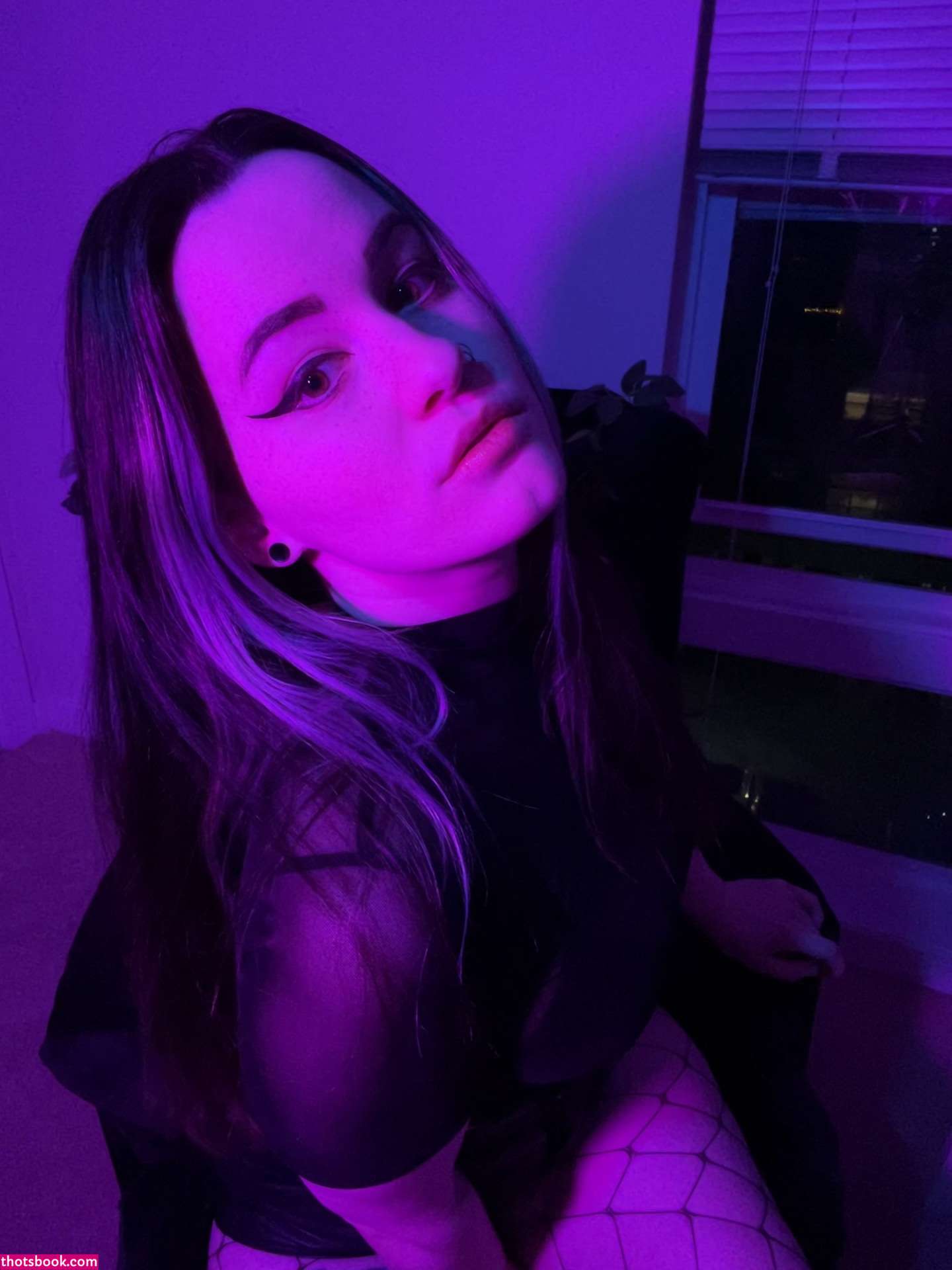 Concealedbones Photo #10