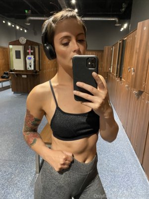 DaisyLane aka daisydarent Photo #24