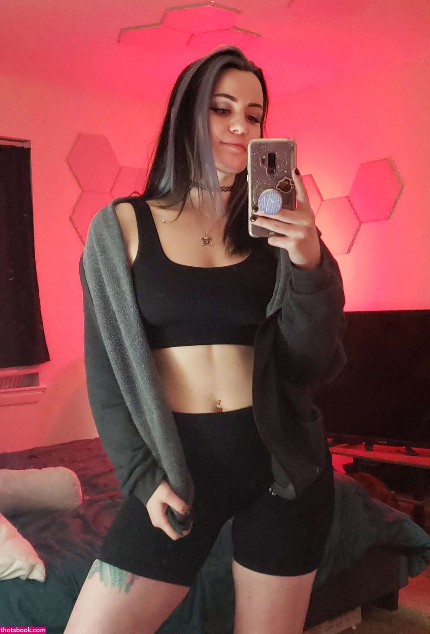 Concealedbones Photo #36